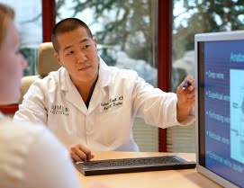 dr kwak with patient